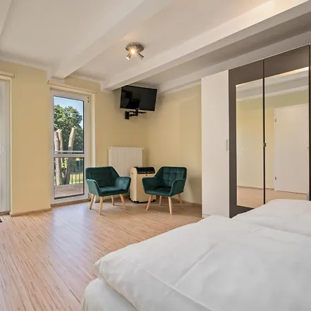 Vakantiehuis Traeumerei Am Plauer *